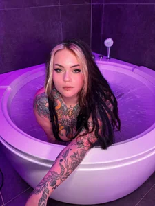 Public de maryathame  2 Imagens