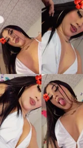 Emily-Hornys: Public ( 7 фото)