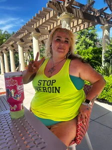 ajsin7 Not Your Average Poză 2