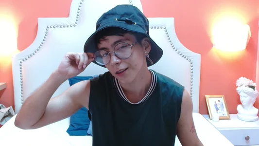 Teddy_Jacobs: HAT DAY ( 2 фото)