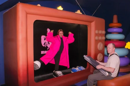 Erik-and-Edvard Public Immagine  2