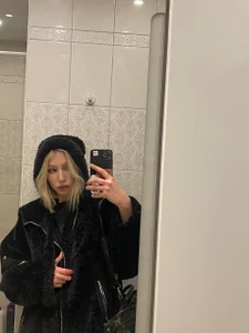 Public od SallyCha  3 snímek