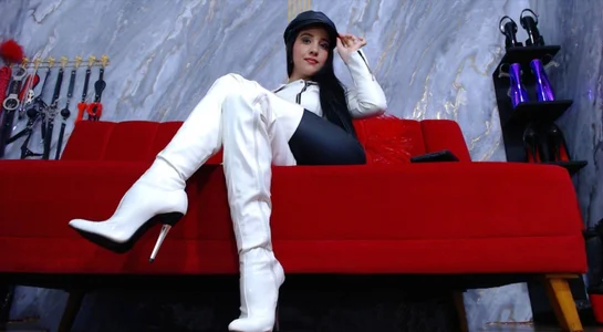 KatyMore_ sexy white boots  5. fénykép
