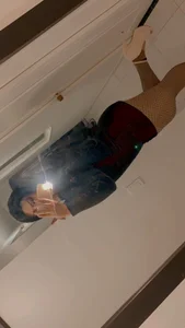 valenthottie Some pics of me Pic 5