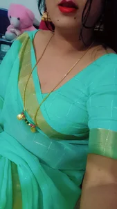 Love de Urmila_kannada_telugu  4 Imagens