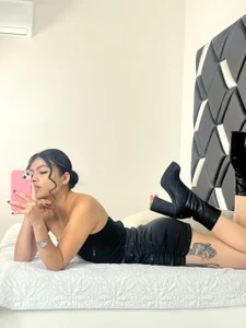 miacapone In Control Pic 2