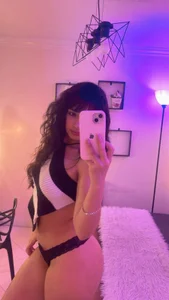 Aurora_Ellis_ 💜 صورة واحدة|Aurora_Ellis_ 💜 صورتان|Aurora_Ellis_ 💜  صور|Aurora_Ellis_ 💜  صورة