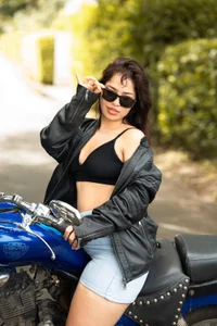 Peeachgirl Public Pic