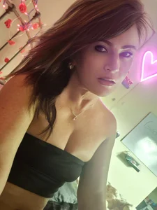 TexasGirl42 Public Pic 3