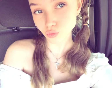 ZoeKwik Public Foto 5