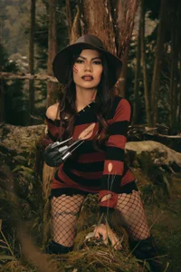 alexandrabootty THIS IS HALLOWEEN  4টি ছবি