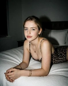 Holly-Glamour's photo