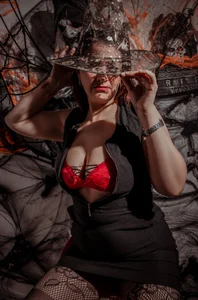 Mulan_sexy01 Halloween Sexy Witch Immagine  3