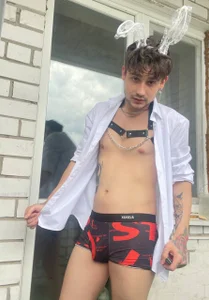 Mike_severi2 bad Bunny 사진