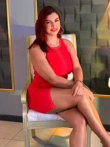 LizaStefano Does red highlight my curves?😈 사진 4