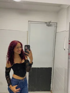 NickyEvanss__ Public Pic 2