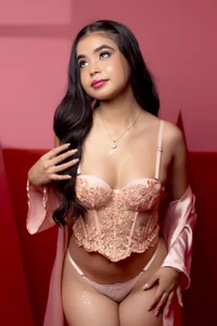 AuroraFiore Invierno al estilo Victoria Secret 🪽✨ Immagine  5