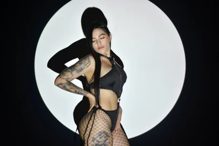 Public od Maia_Steel  snímek