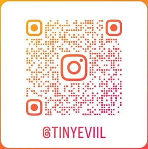 tiny_evil_s INSTAGRAM sexfoto 1