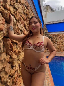 Leah-Moon Too dangerous to ignore 🔥 Foto 4