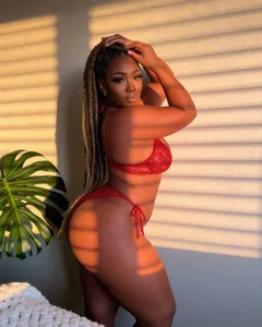 Public de Queen_Rubyy_  Imagens