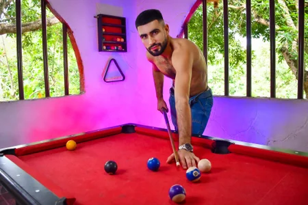 Ethan__Walker Come play with me Immagine  2