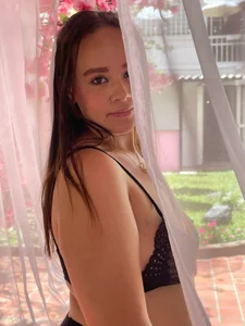 antonella_bella24 Public 圖片 2