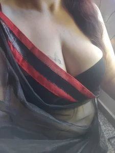 Black sareee de Seductive_Noori Foto