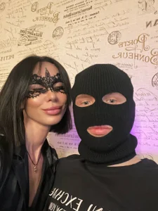 weloves33x Public зображення 4