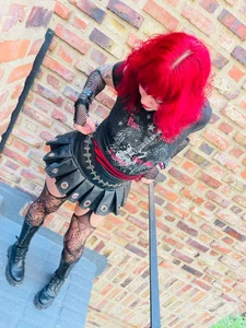 Sarah-Stoner Rave time🥳 Foto 2