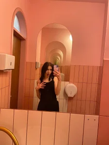 lina_lean_mur Public Pic 3
