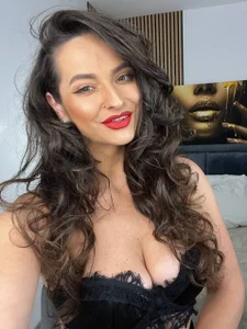 BarbaraXoXoX kullanıcısının Passion in black x albümü -  7 fotoğraf