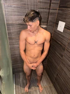 Jean_Miller20 Do you want to join me in a good shower?💦 Gambar 2