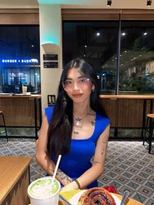 lunawacker date luna in public  3টি ছবি