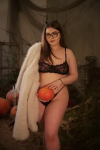 Mia__PeachClawdeen Wolf图片 5