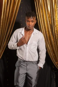 ReyKen- Public  7টি ছবি