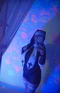 vanesa_bobs evil nun Pic 3