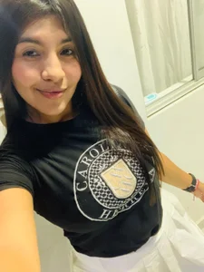 sarah_benz_ Public  2টি ছবি