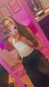 I felt pretty today 😍😎 od la_monitora  4 snímek