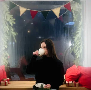 LeonaBelhumeur cozy weekend Pic