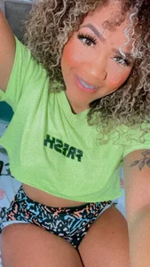 riri_brunnete I wanna be yours today ONLINE! Pic