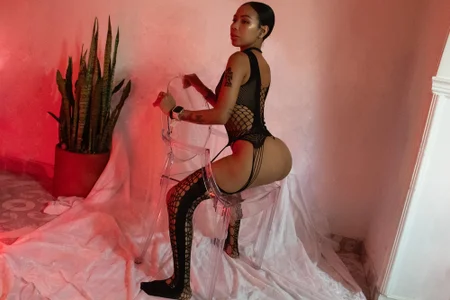 goddess ebony👸🏽 👠👠 od Hellen_Sky  7 snímek