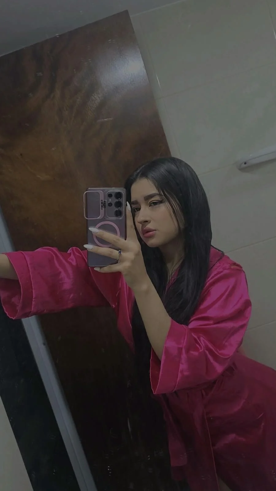 Emilyy_ Public slika