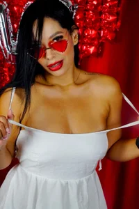 Dakota_diaz_ happy Valentines❤❤🎁 Immagine  2