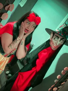 Dark Queen🤍👑 de slut_anal_  3 photos