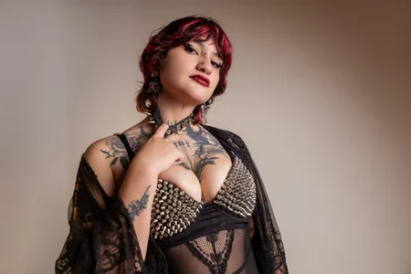 Manicgiiirl Public Pic