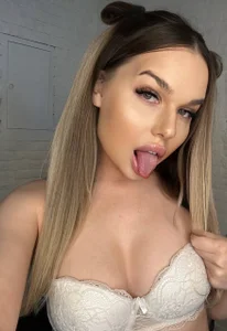 wwildfox Public Pic 4