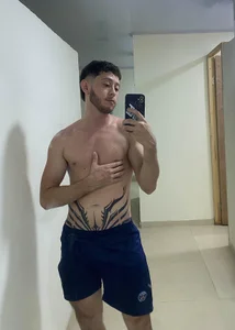 louis_bcasta1: My vacations 🏖️ 🌊🌴 ( 2 фото)