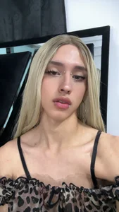 <33 de envyfangs Foto