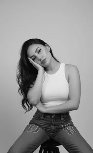 Madisonlaraa kisses Pic